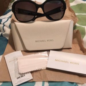 MICHAEL KORS SUNGLASSES